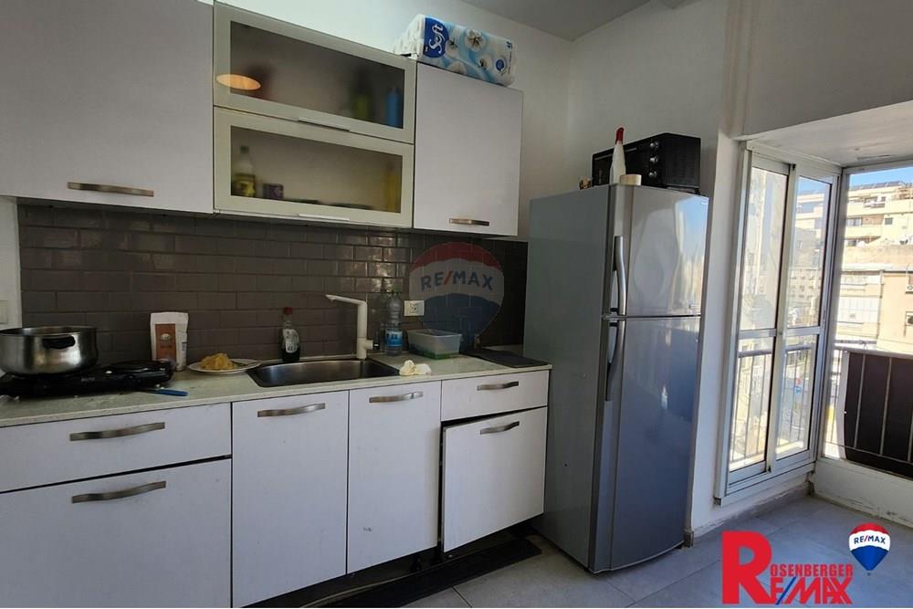 Apartment for Sale in Tel Aviv - Image 6