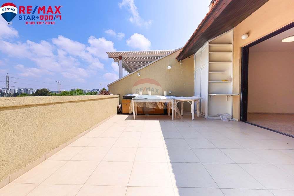 Apartment for Sale in Herzliya - Image 1