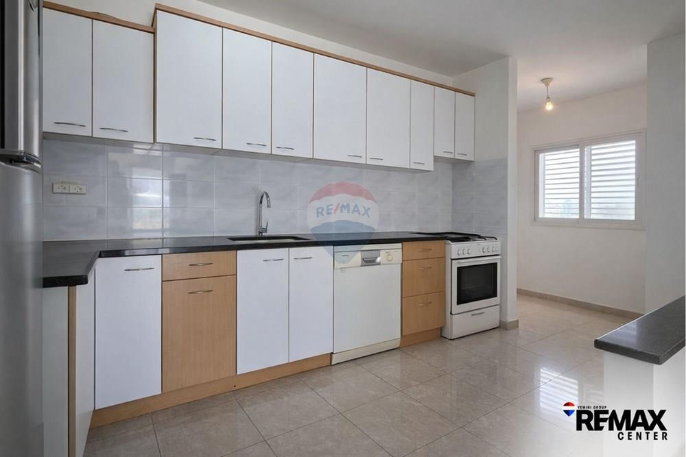 Apartment for Sale in Bat Yam - Image 2