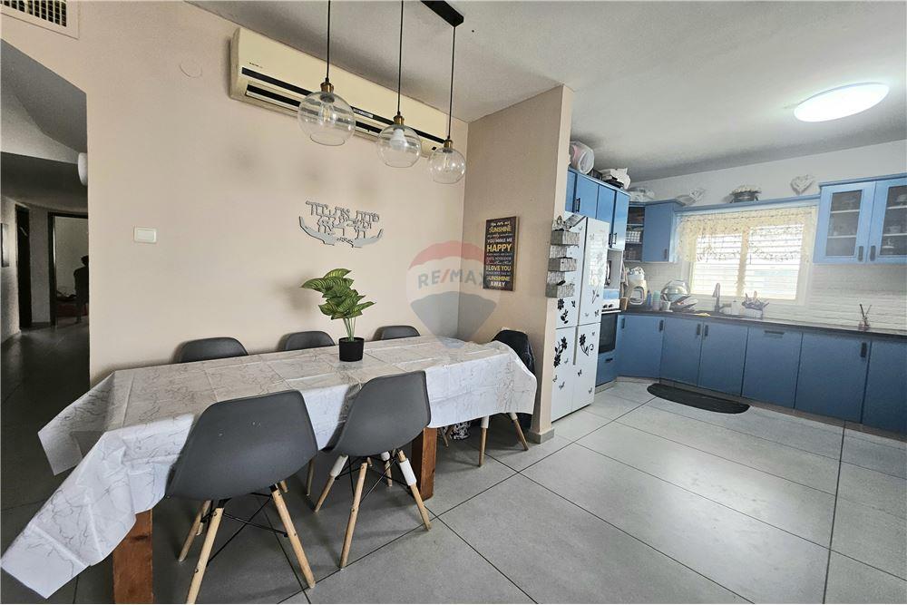 Apartment for Sale in Afula - Image 4