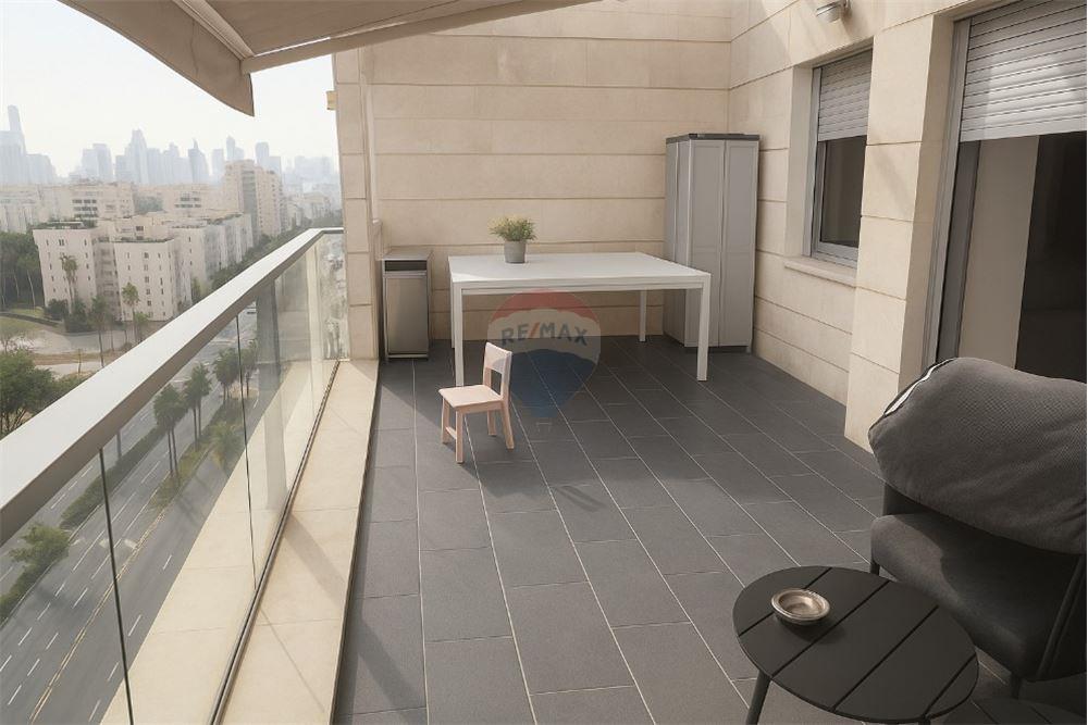 Apartment for Sale in Tel Aviv - Image 7