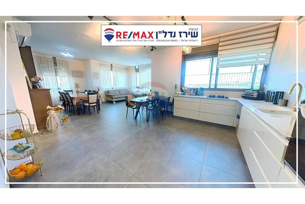 Apartment for Sale in Jerusalem - Image 4