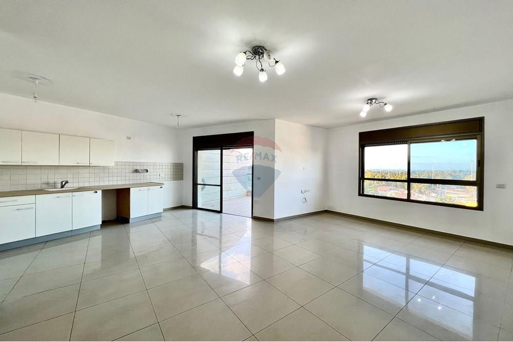 Apartment for Sale in Netanya - Image 1