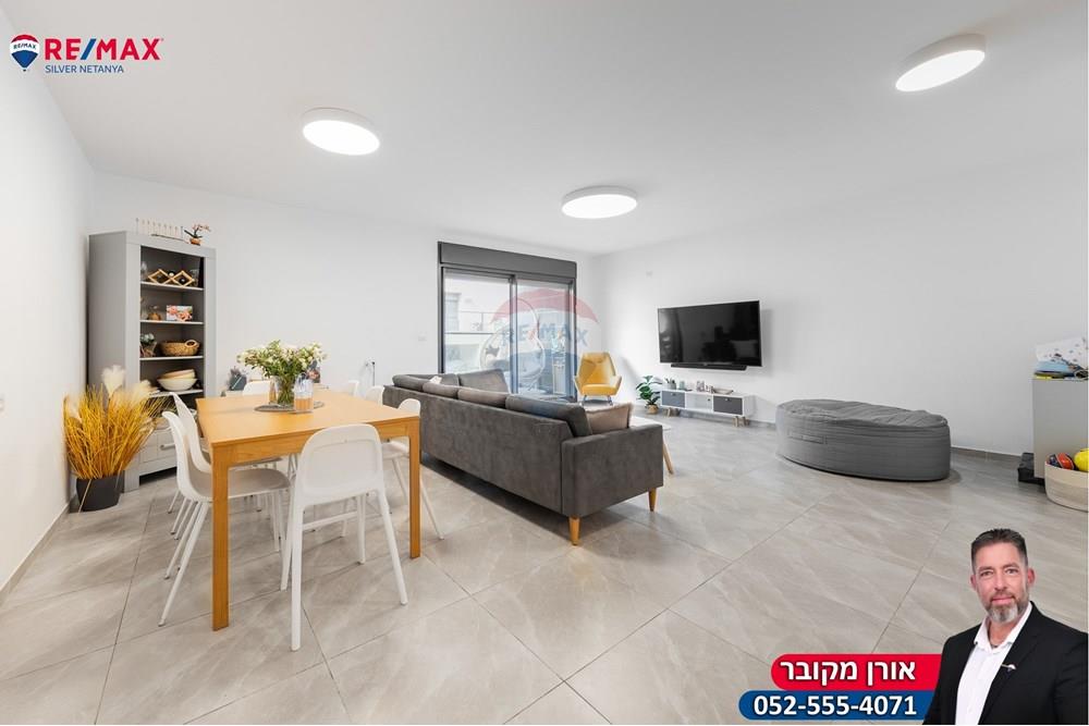 Apartment for Sale in פרדסיה - Image 5