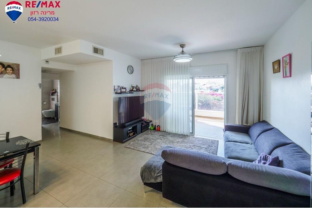 Apartment for Sale in Nahariya - Image 2