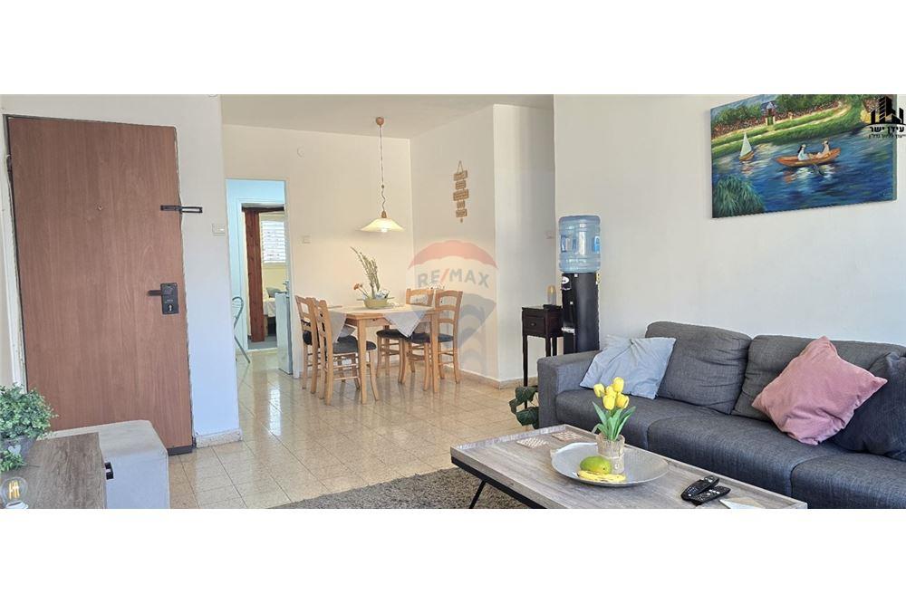 Apartment for Sale in Tel Aviv - Image 2