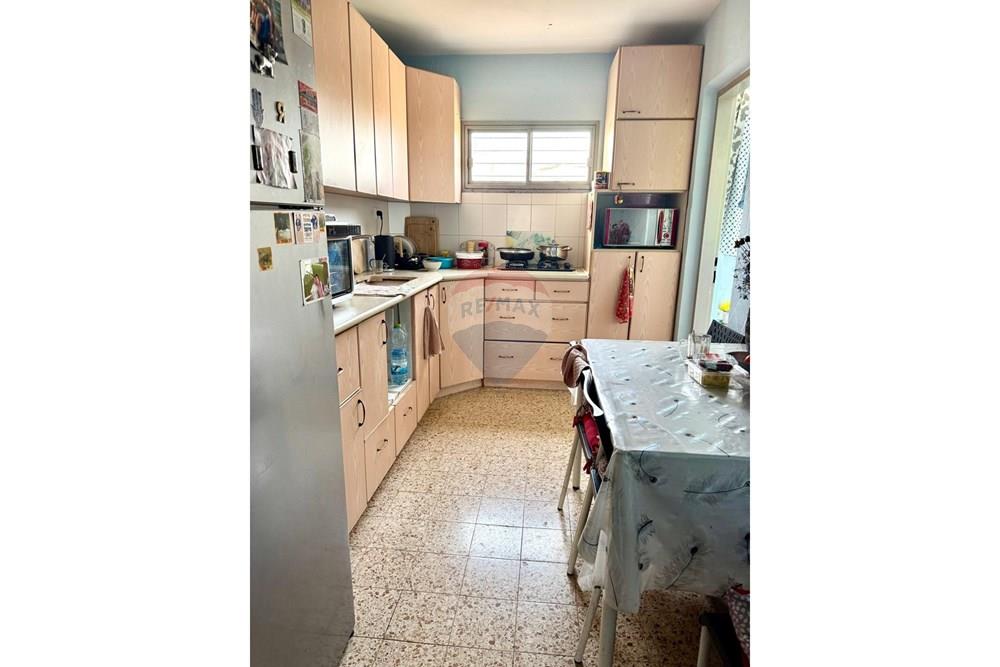 Apartment for Sale in Jerusalem - Image 2