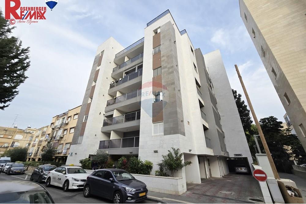 Apartment for Sale in Holon - Image 5