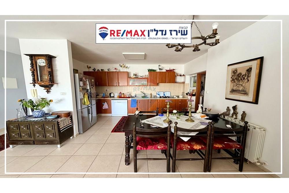 Apartment for Sale in מבשרת ציון - Image 6