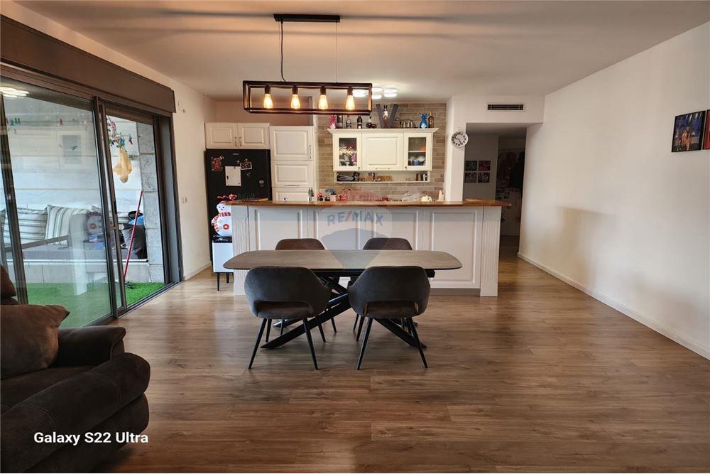 Apartment for Sale in Hadera - Image 1