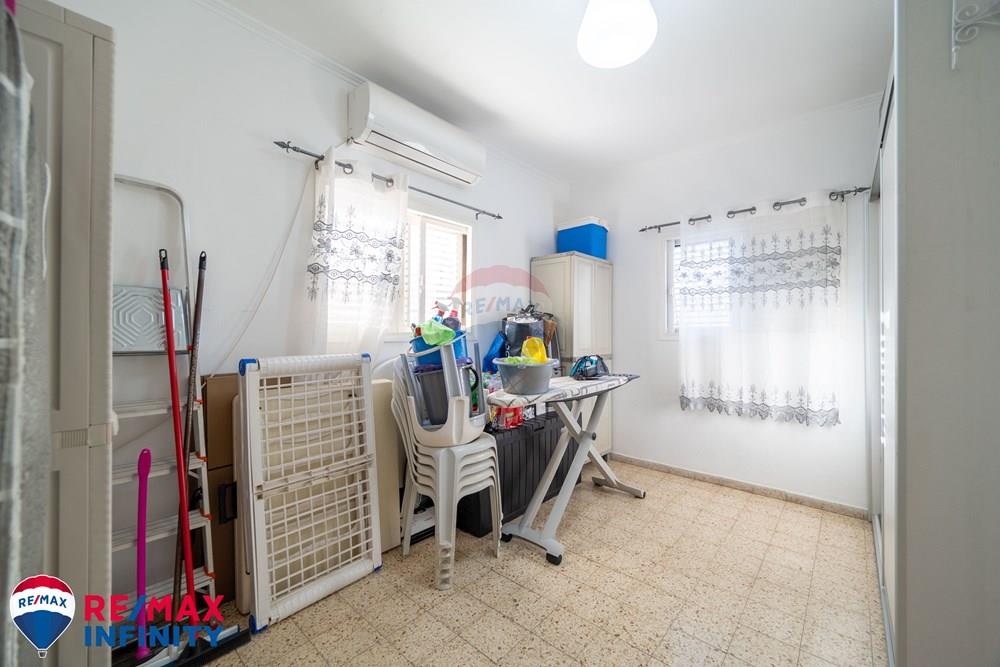 Apartment for Sale in Petah Tikva - Image 4