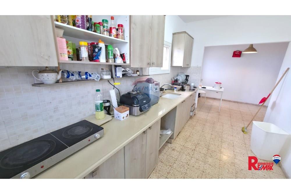 Apartment for Sale in Rishon LeZion - Image 6