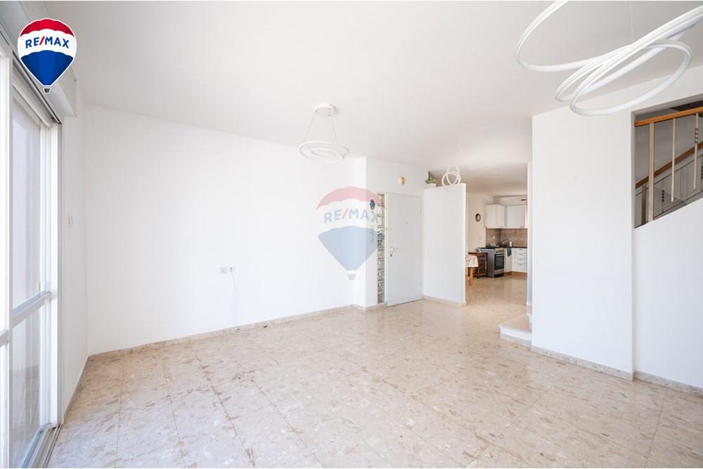 Apartment for Sale in Zichron Ya'akov - Image 1