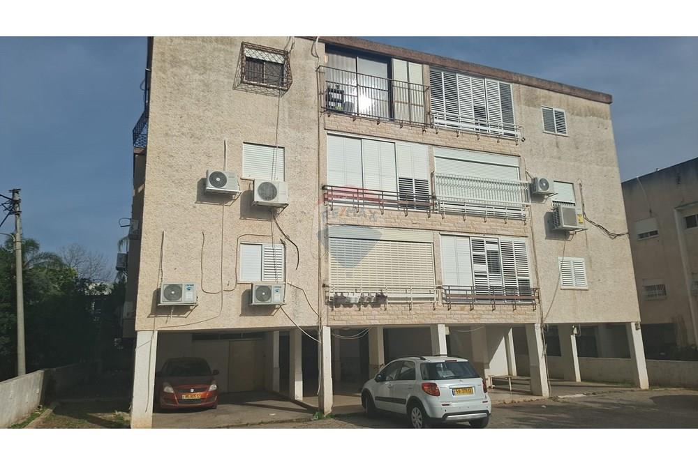 Apartment for Sale in קרית אתא - Image 4