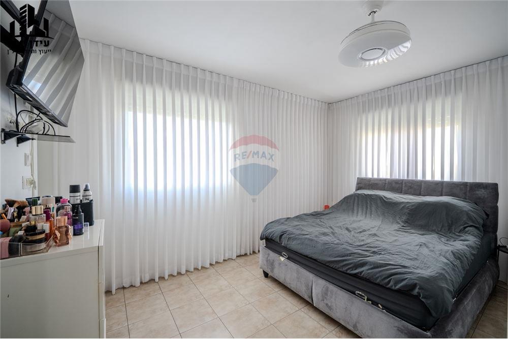 Apartment for Sale in Tel Aviv - Image 6