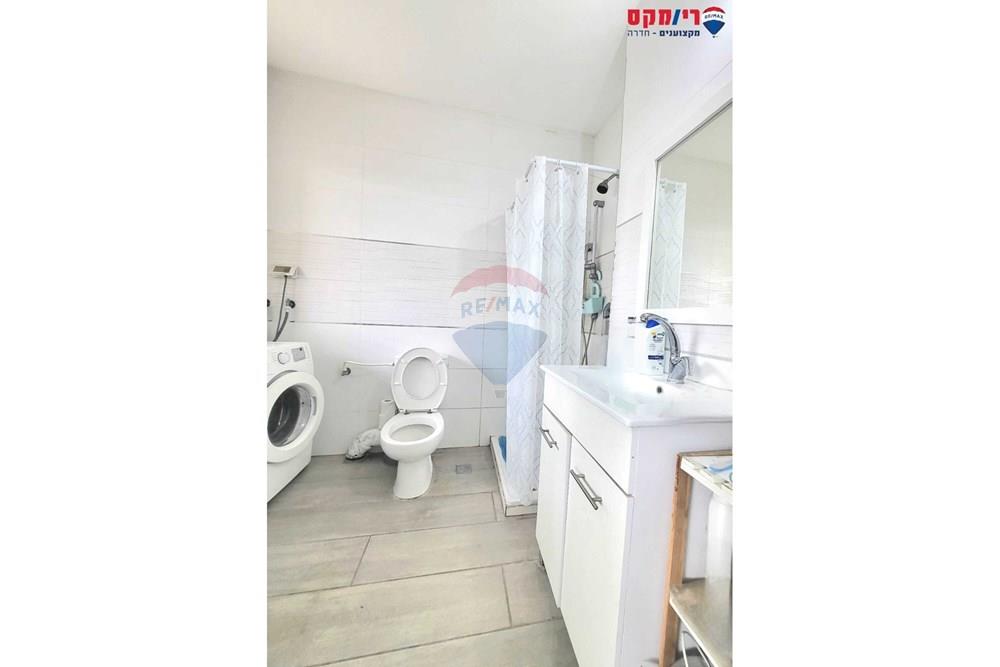 Apartment for Sale in Hadera - Image 4