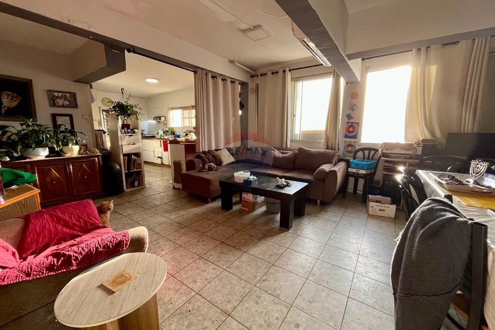 Apartment for Sale in Safed - Image 1