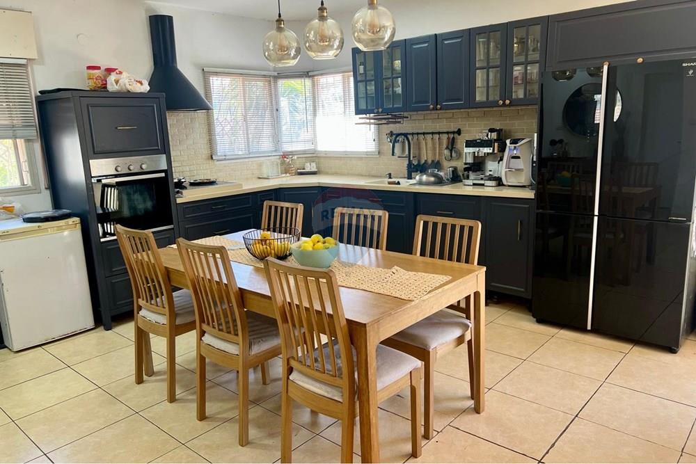 Apartment for Sale in Karmiel - Image 2