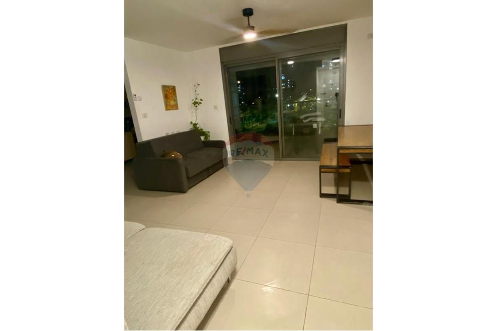 Apartment for Sale in נתיבות - Image 2