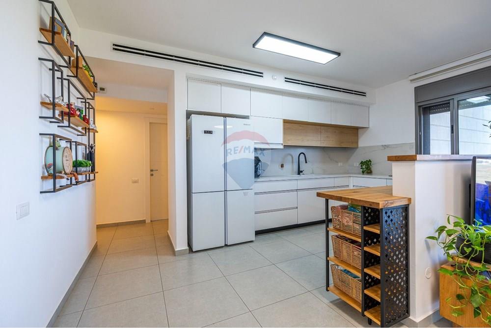 Apartment for Sale in אור עקיבא - Image 3