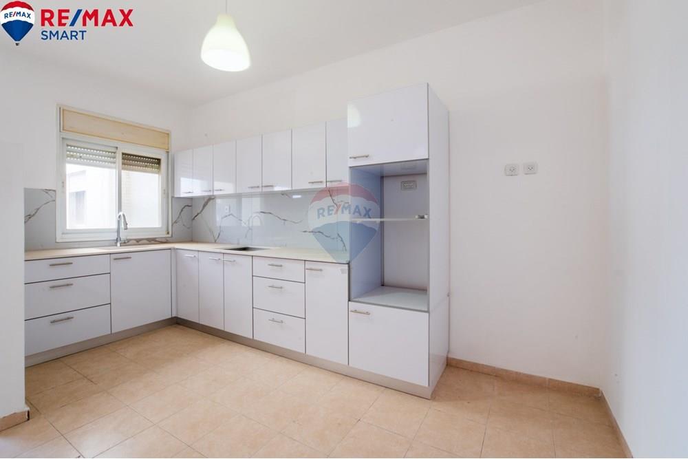 Apartment for Sale in קרית אתא - Image 4