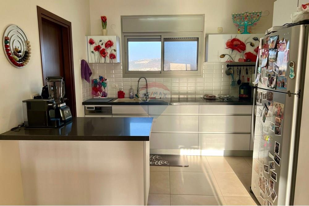 Apartment for Sale in Karmiel - Image 3