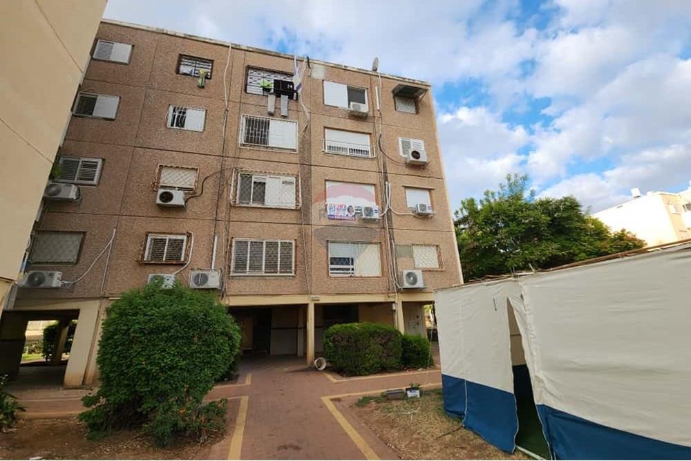 Apartment for Sale in Acre - Image 1