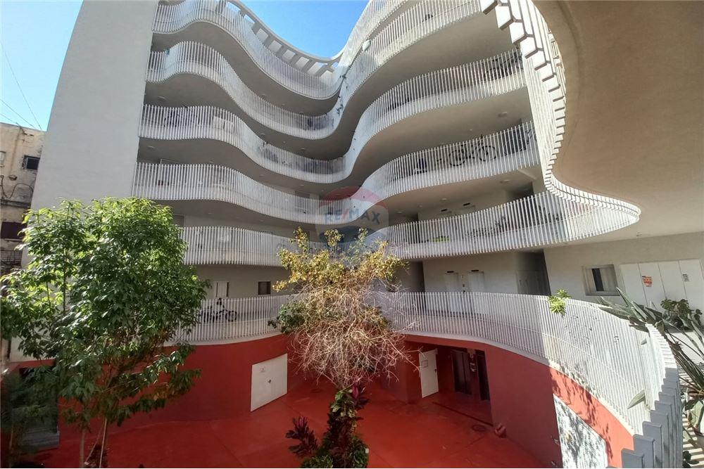 Apartment for Sale in Tel Aviv - Image 1