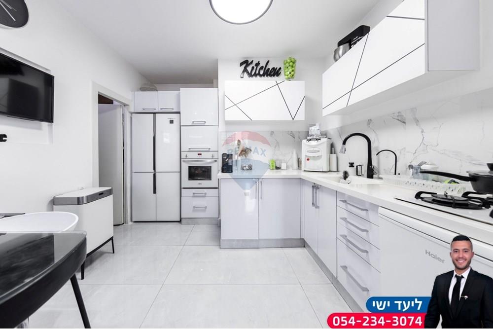 Apartment for Sale in Netanya - Image 6