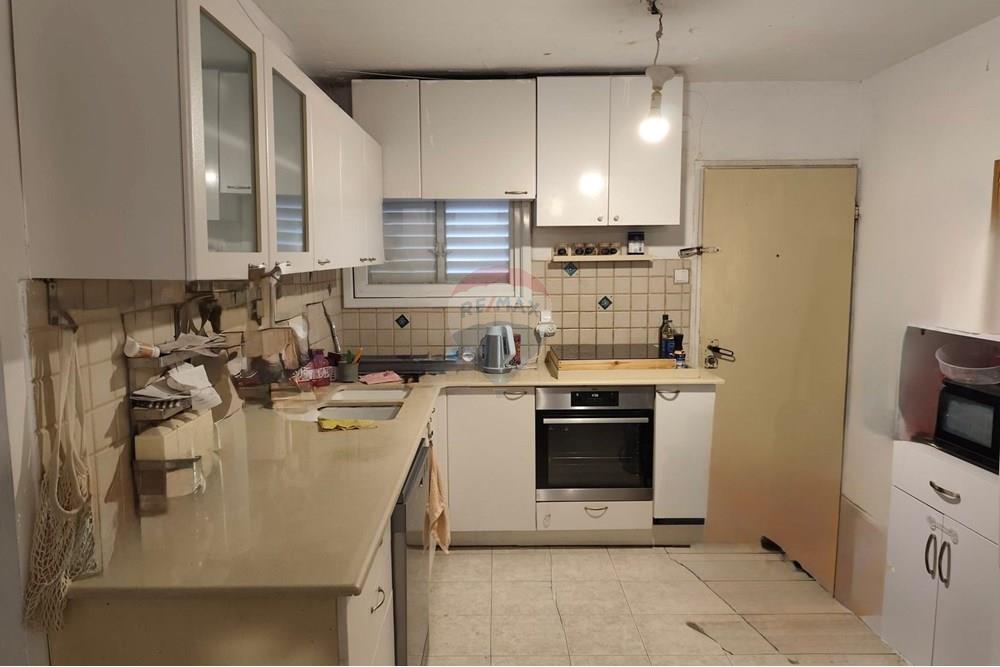 Apartment for Sale in Givat Shmuel - Image 2