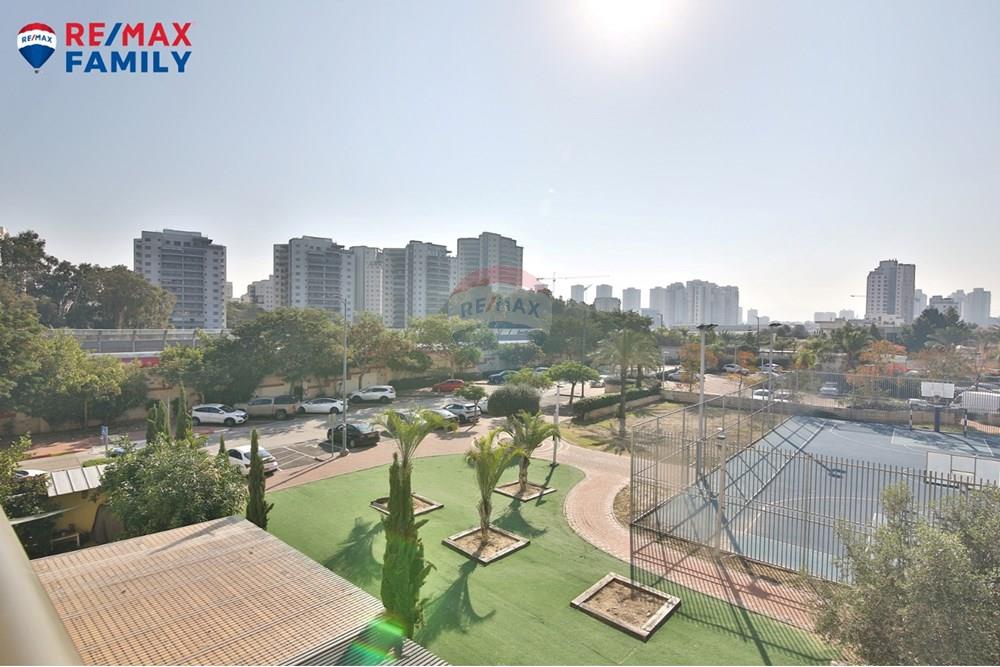 Apartment for Sale in Kiryat Yam - Image 3