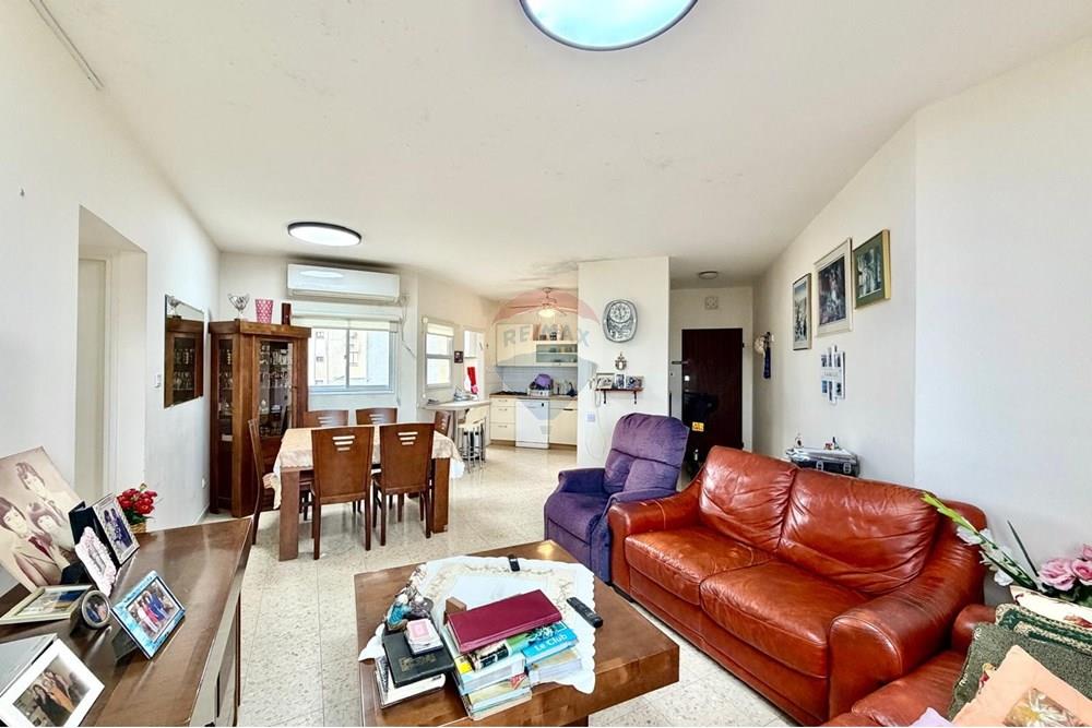 Apartment for Sale in Netanya - Image 3