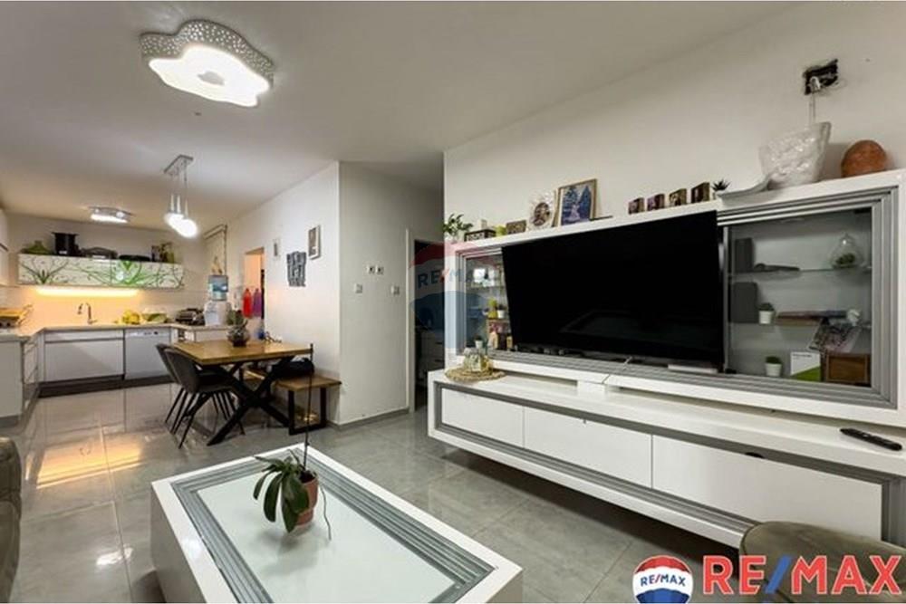 Apartment for Sale in Ashkelon - Image 4