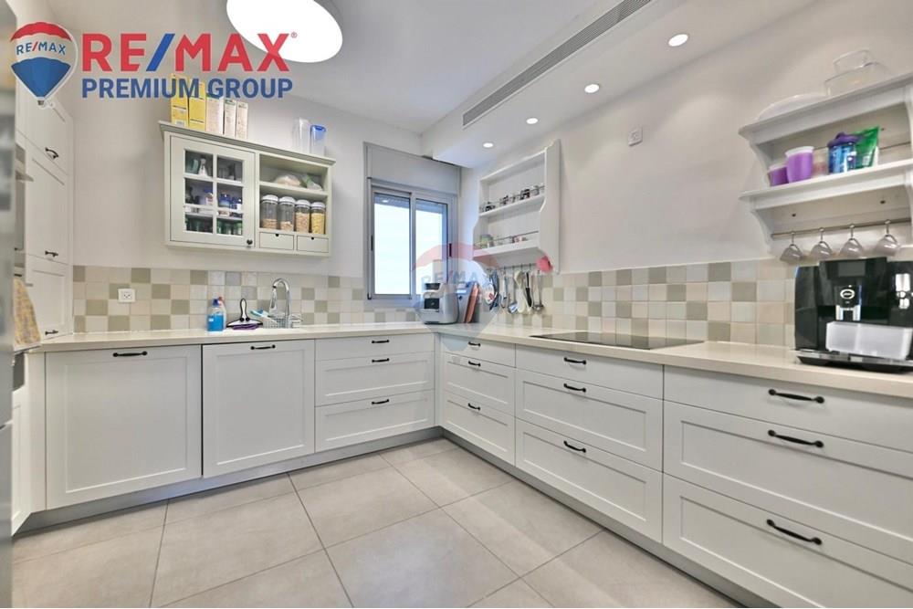 Apartment for Sale in שוהם - Image 6