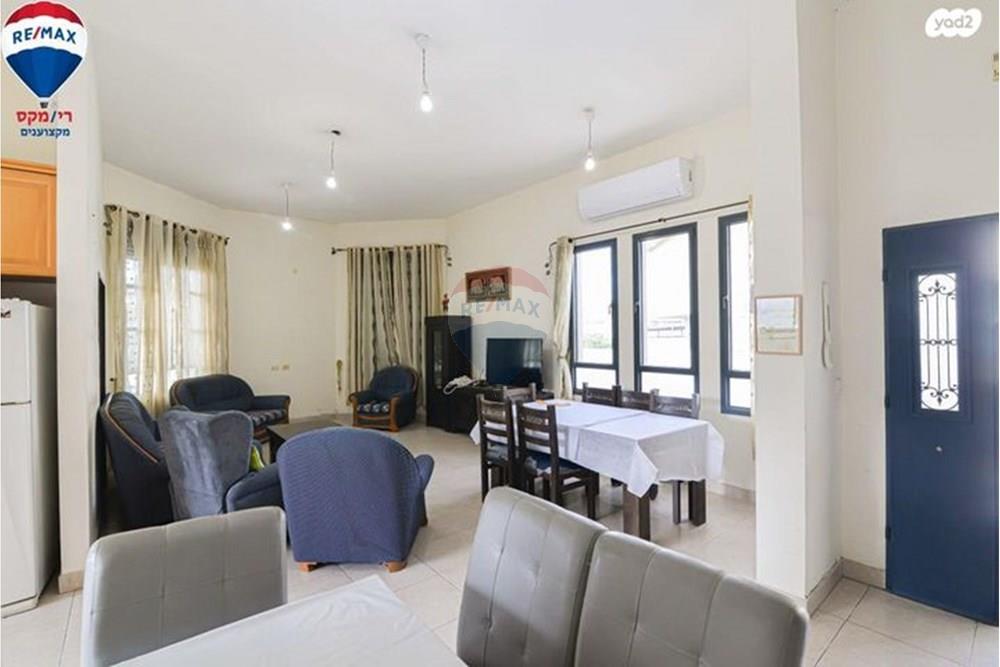 House for Sale in Hadera - Image 4