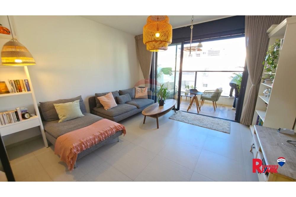Apartment for Sale in Rishon LeZion - Image 3