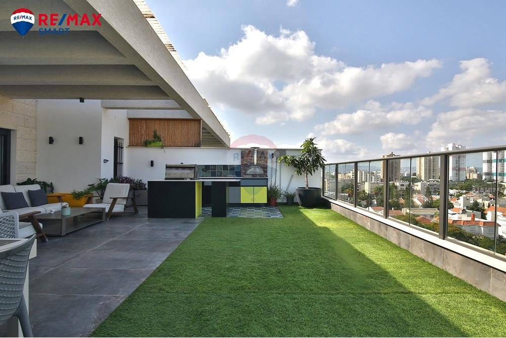 Apartment for Sale in קרית מוצקין - Image 2