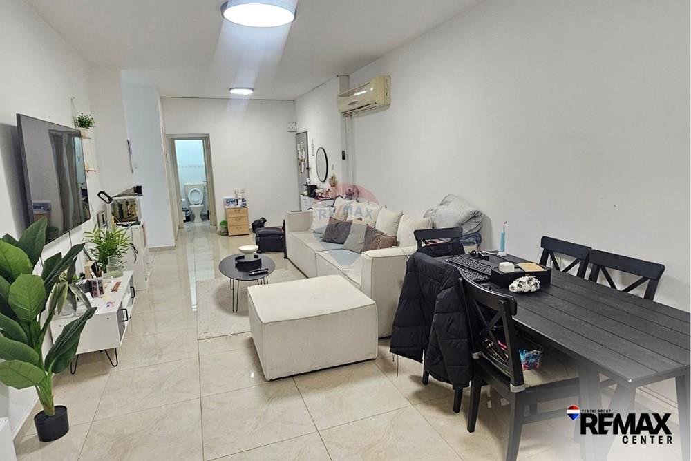Apartment for Sale in Bat Yam - Image 4