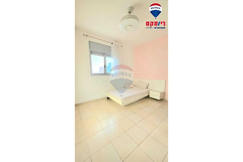 Apartment for Sale in Hadera - Image 2