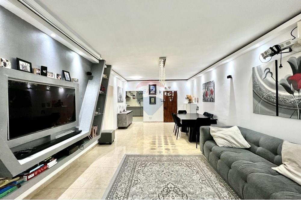 Apartment for Sale in Netanya - Image 3