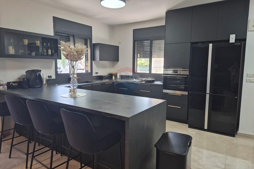 Apartment for Sale in Netanya - Image 1