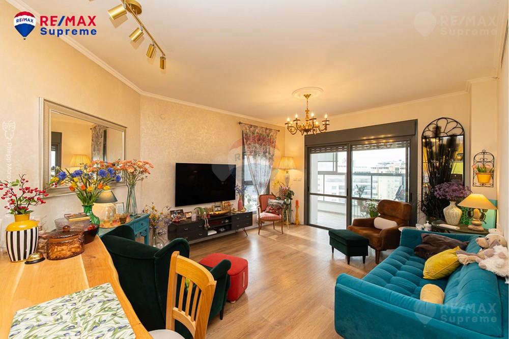 Apartment for Sale in נשר - Image 1