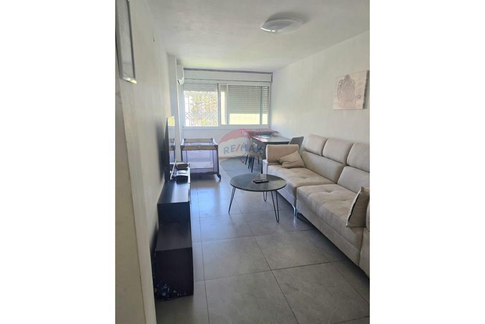 Apartment for Sale in קרית אתא - Image 1
