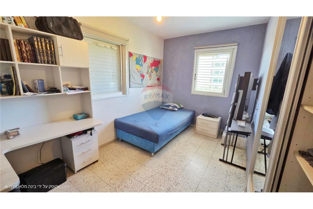 Apartment for Sale in Tel Aviv - Image 3