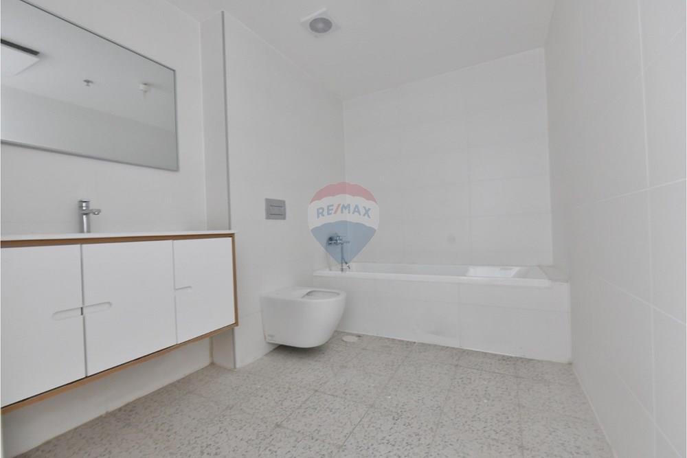 Apartment for Sale in Givat Shmuel - Image 5