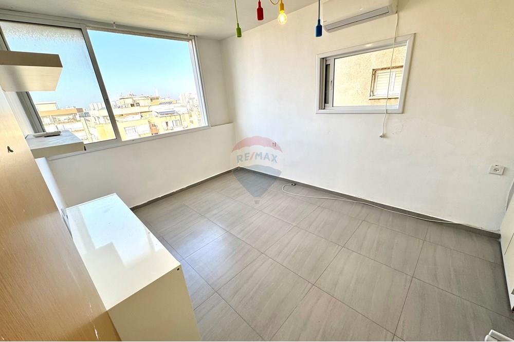 Apartment for Sale in Ramat Gan - Image 6