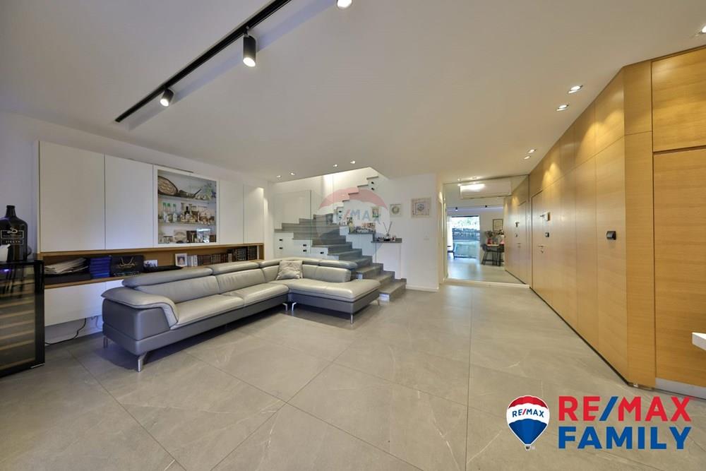 Apartment for Sale in קרית ביאליק - Image 1