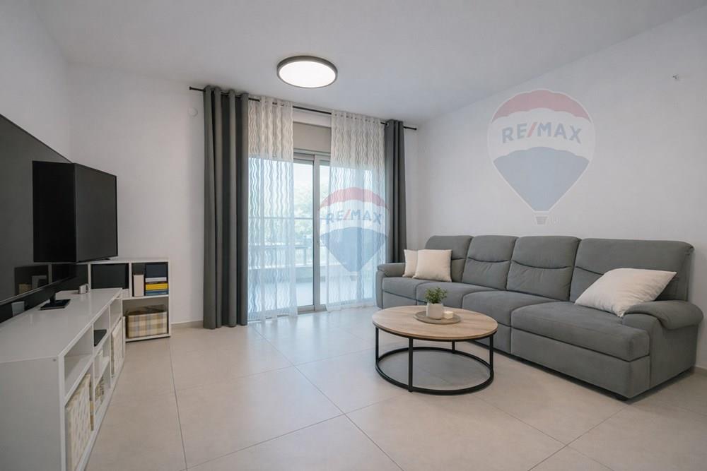 Apartment for Sale in חריש - Image 2
