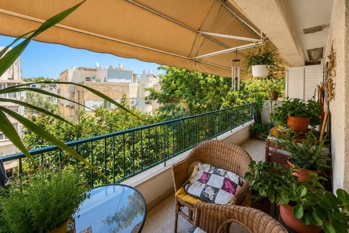 Apartment for Sale in Tel Aviv - Image 1