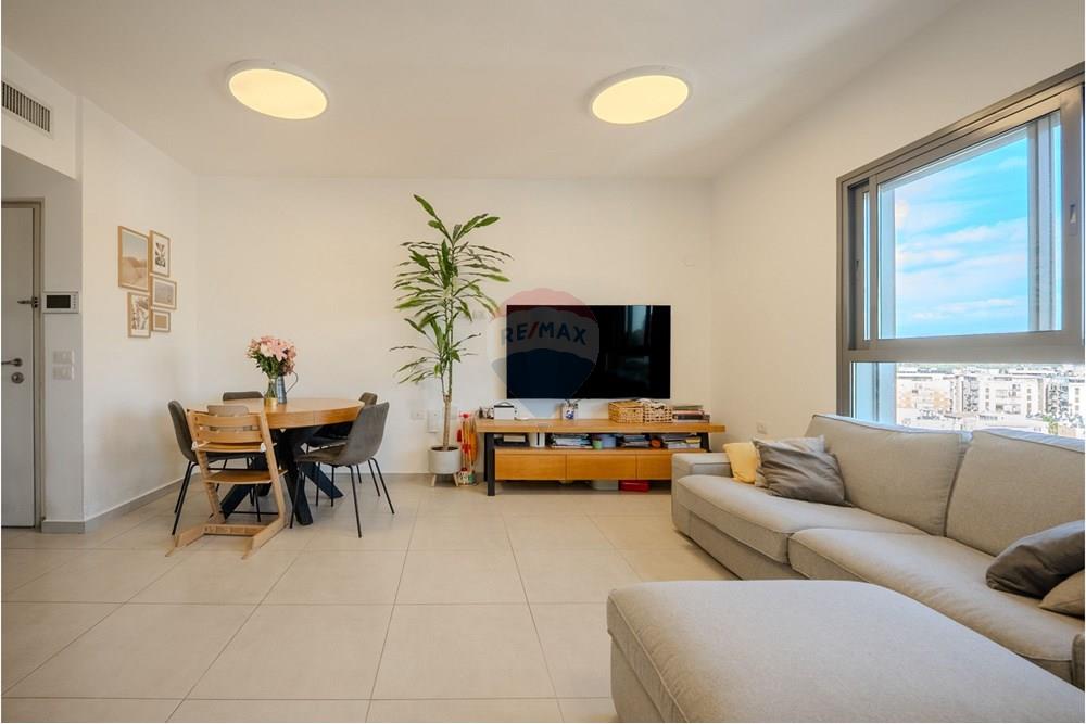 Apartment for Sale in Ramat Gan - Image 5
